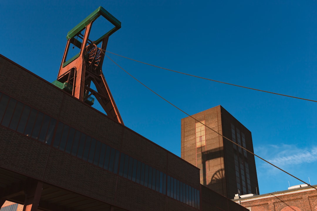 Aluminum Prices Surge - Aluminum Prices Surge Amid Russian Supply Concerns