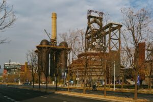 nickel prices - Nickel Prices Tumble as LME Inventories Hit Record Low