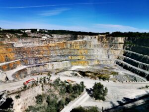 Hardrock mining regulations - BLM Lifts Acreage Limits for Hardrock Mining: Industry Prepares for Major Impact