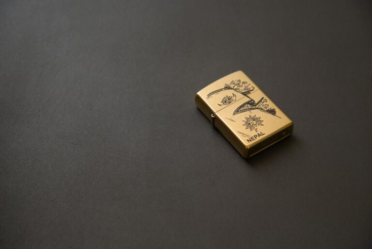 Gold Market Report - Gold Stabilizes Amid Geopolitical Tensions and Dollar Strength