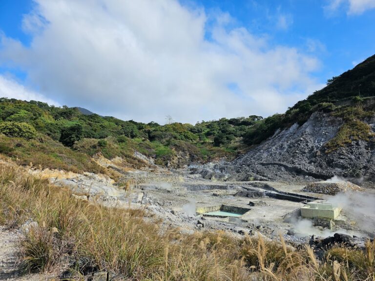 Royal Gold Greenstone Deal - Royal Gold Strikes $75M Royalty Deal with Equinox Gold, Setting $3B Valuation for Greenstone Mine