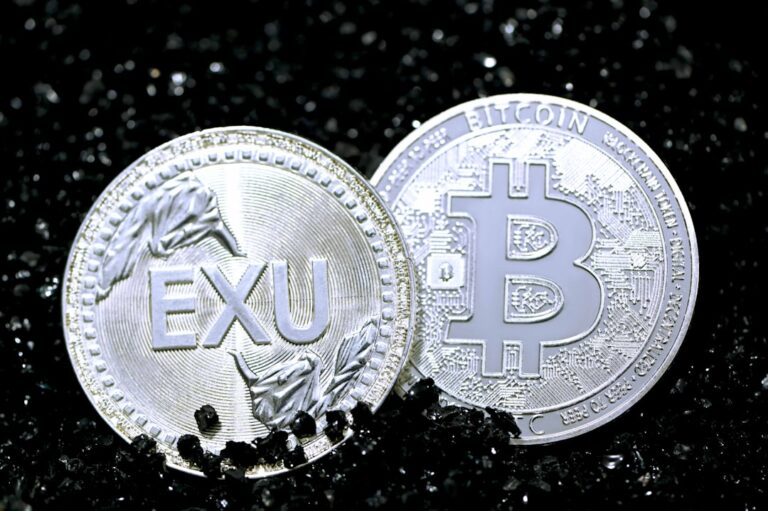 Silver Prices Surge Amid Geopolitical Tensions and Inflation Concerns