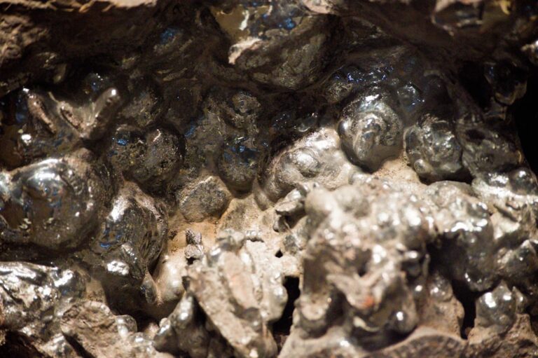 Palladium Prices Rise Amid Auto Industry’s Shift Towards Platinum