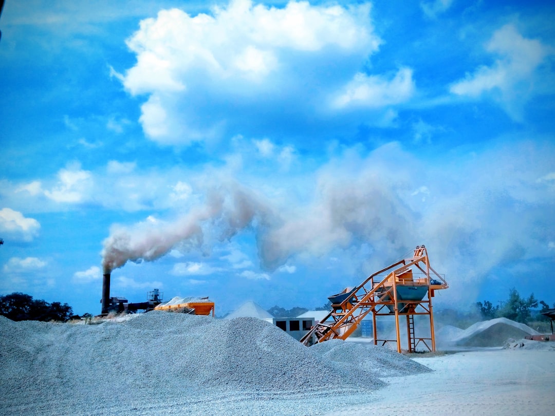 Zinc prices - Zinc Prices Rise as LME Stocks Drop Amid Global Supply Tightness