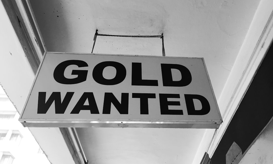 Gold market volatility - Gold Market Experiences Volatile Trading Amid Fed Signals, Geopolitical Tensions