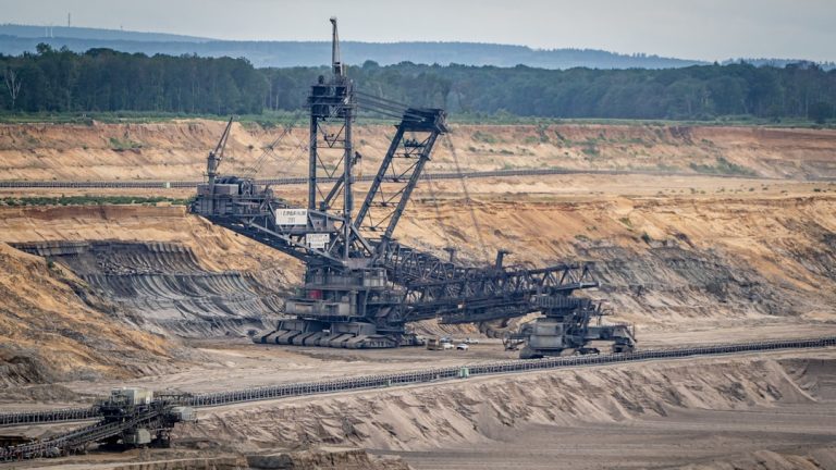 Trump Administration Opens 13 Million Acres for Coal, Sends Shockwaves Through Energy Markets