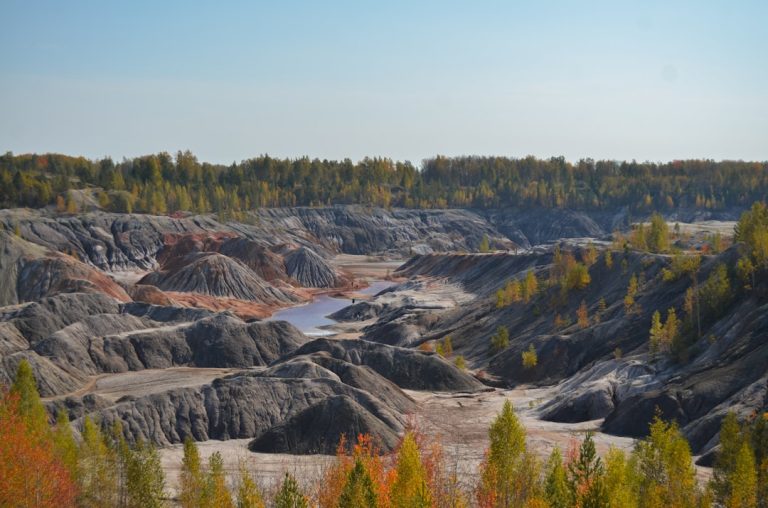 Chinese Power Curbs Slash Zinc Smelting Capacity by 500,000 Tonnes, Driving Market Volatility