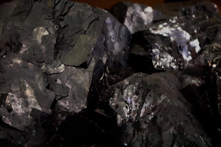 South African Supply Disruptions Bolster Palladium Prices Amid Uncertain Russian Exports