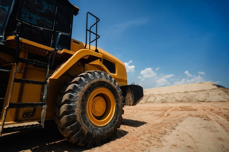 Viking Mines Reports Promising Scheelite Drilling Results at Linka Tungsten Project