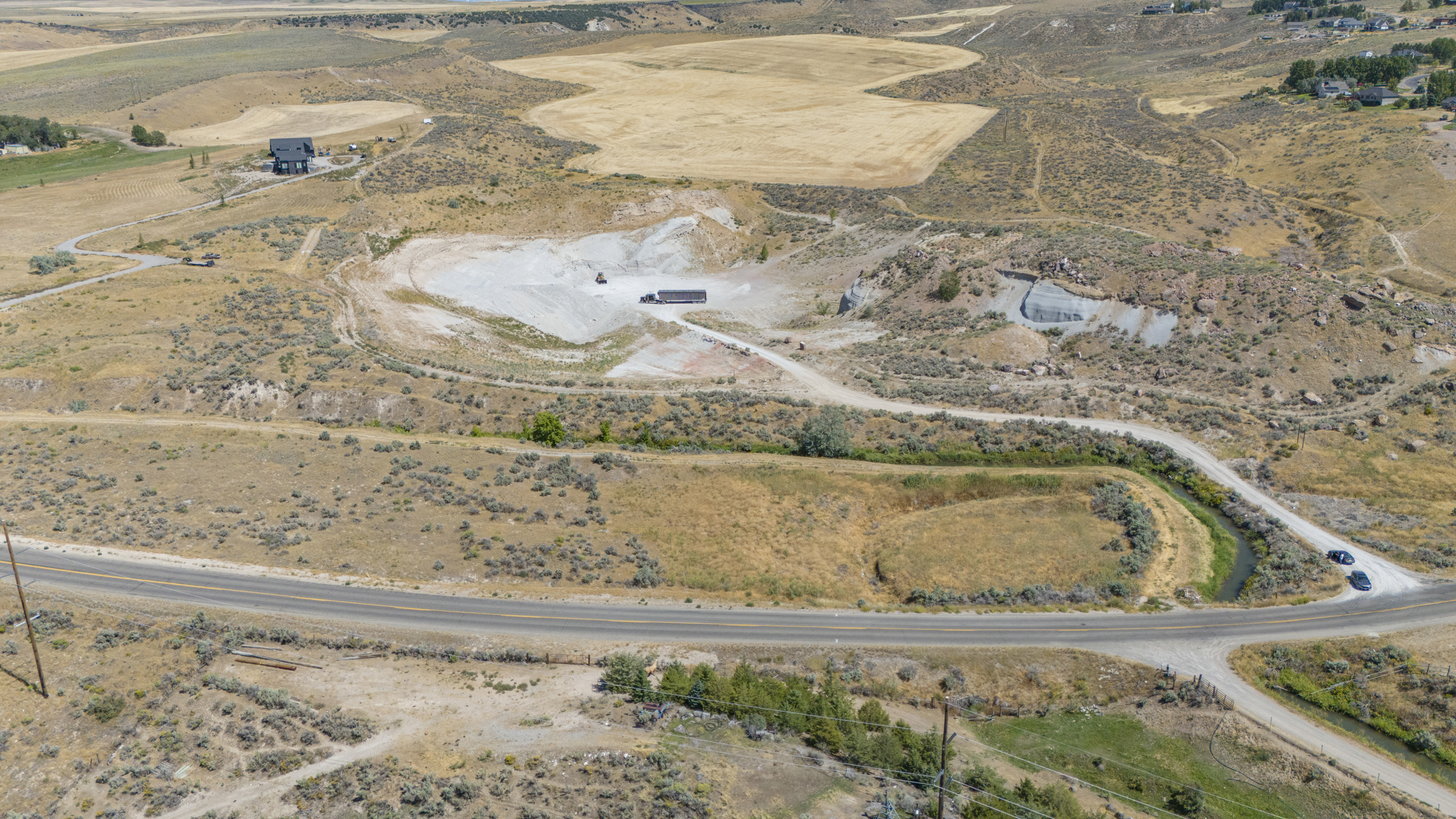 South Foothill Road - Photo 4
